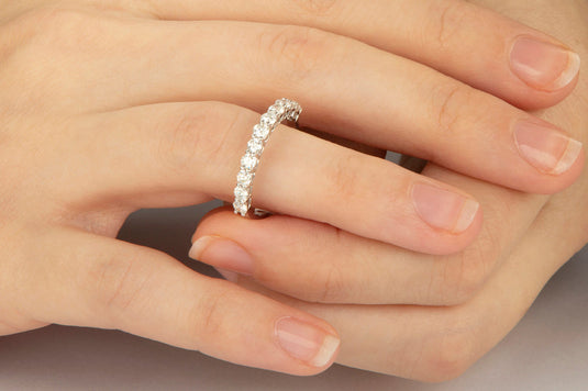 Ultimate Guide to Buying Lab Grown Diamond Wedding Bands