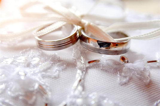 The Pros & Cons of Choosing Contemporary Metal Bands Over Gold or Platinum